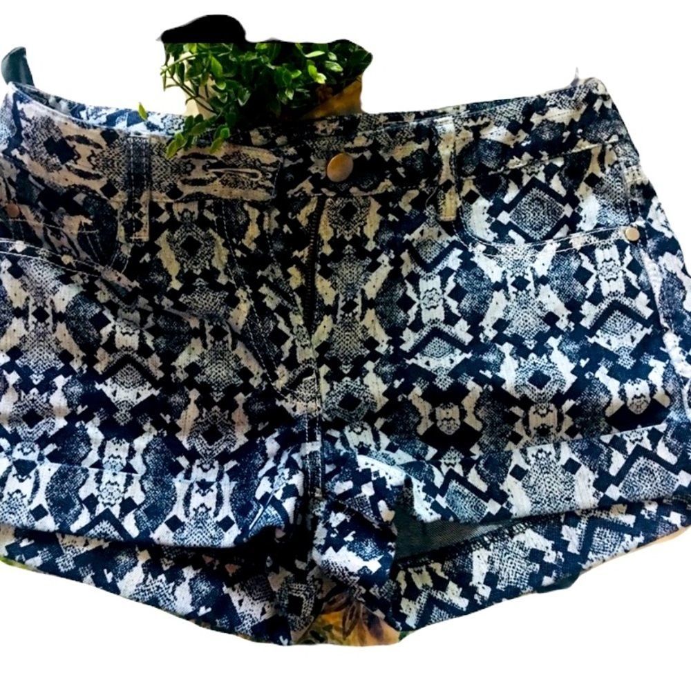 FC jeans shorts